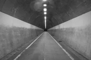 Straight tunnel