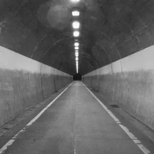 Straight tunnel