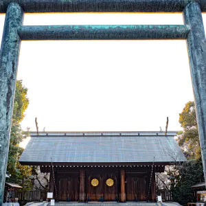 Second torii gate and the Shinto gate at Yasukuni Shrine