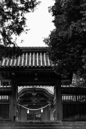 gate of Tsuruyama Hachiman-Gu