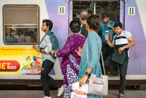 People coming off the train