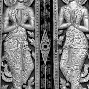 ワット・シェンムアンにあった装飾の施された扉