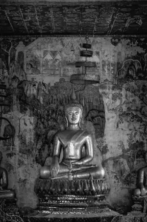 Buddha statue in Wat Pa Huak
