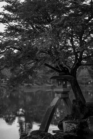 stone lantern in Kenrokuen garden