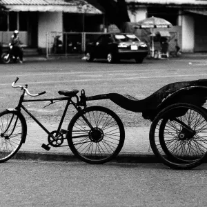 使い古された自転車