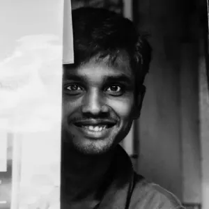 Man showing his teeth