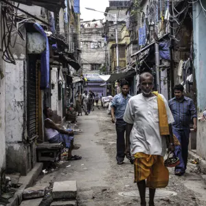 Local people walking off street in Kolkata