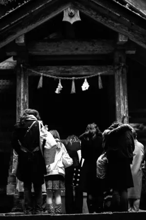 Female worshipers in Izumo Taisha