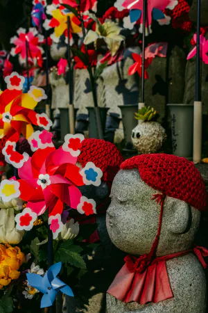 地蔵と回る風車