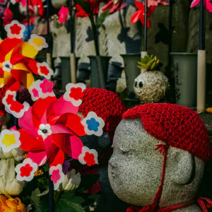 地蔵と回る風車