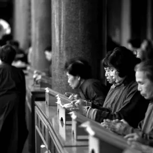 Female believers in Hsing Tian Kong