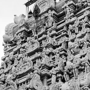 ヒンドゥー教寺院の塔