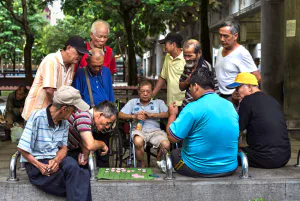 People enjoy Xianqqi